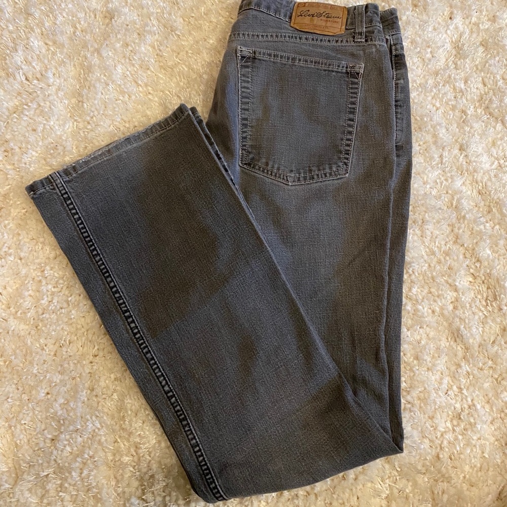 VINTAGE grey bootcut levi jeans